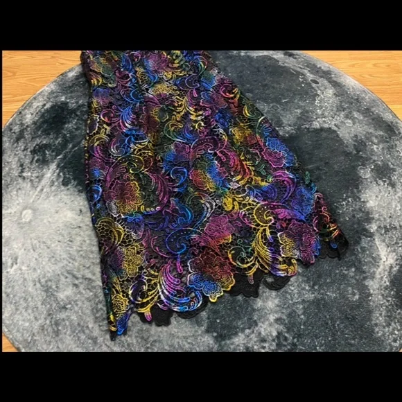 Multicolor Lace Dress - Picture 9 of 12